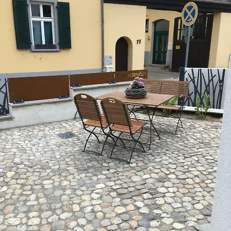 Schmuckkaestle Am Hafen *
