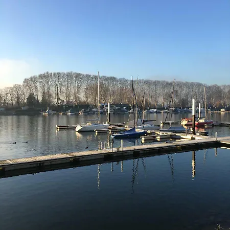 Schmuckkästle Am Hafen *