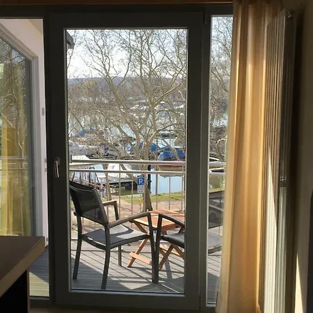 Schmuckkaestle Am Hafen * Wiesbaden