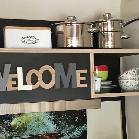 Schmuckkaestle Am Hafen * Wiesbaden