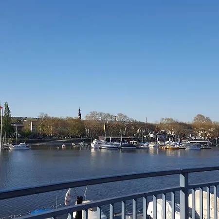 Schmuckkaestle Am Hafen * Wiesbaden