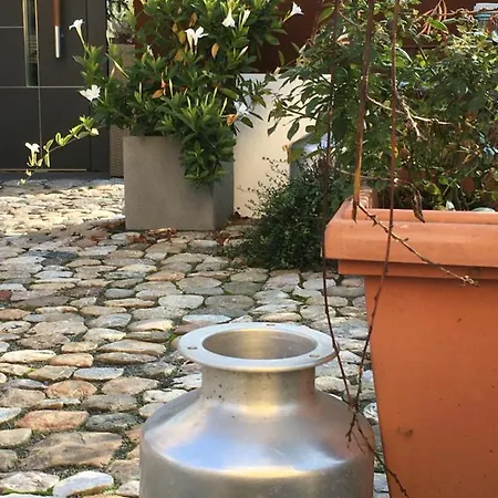 Schmuckkaestle Am Hafen Apartment Wiesbaden