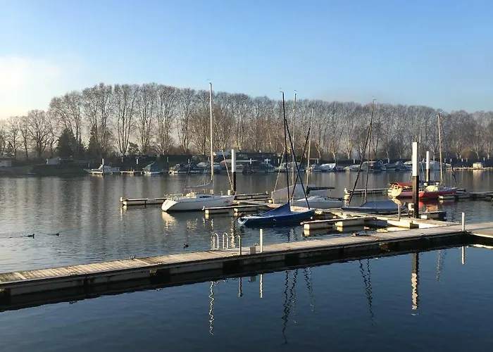 Schmuckkaestle Am Hafen *