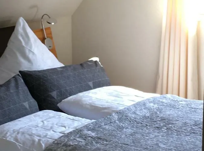 Schmuckkaestle Am Hafen Wiesbaden