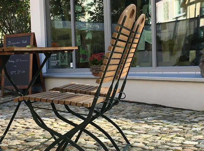 Schmuckkaestle Am Hafen * Wiesbaden