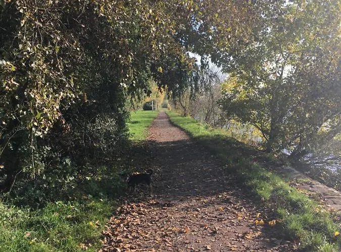 Schmuckkaestle Am Hafen Wiesbaden